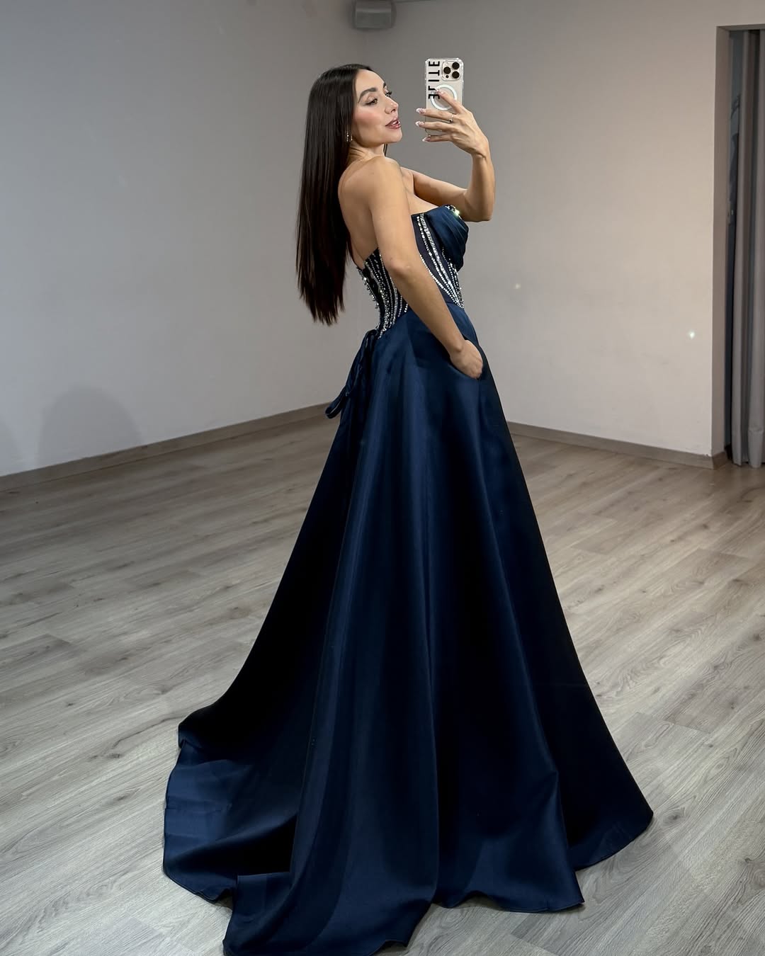 Dark Navy Gorgeous Split A-Line Sweetheart Beaded Prom Dress With Pocket
