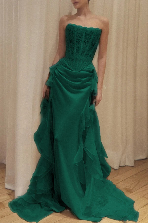 Elegant Strapless Prom Dress Sleeveless Lace with Train