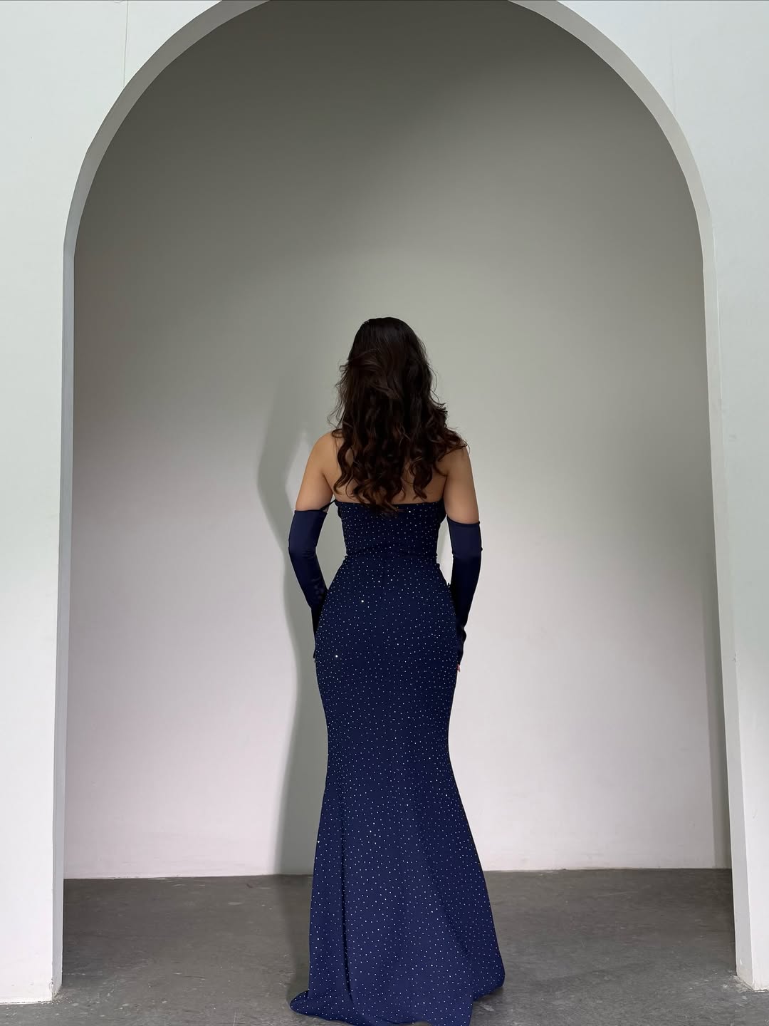 Pleated Elegant Straight Across Dark Navy Mermaid Prom Dress With Gloves