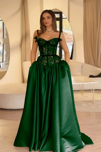 Pleated Lace Elegant Spaghetti-Straps Sleeveless Black Evening Dress