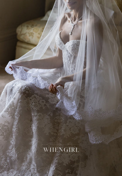 Ball Gown Sweetheart Sleeveless Lace Wedding Dress
