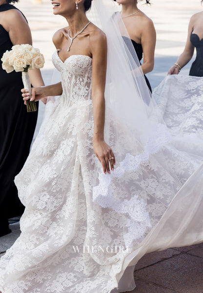 Ball Gown Sweetheart Sleeveless Lace Wedding Dress