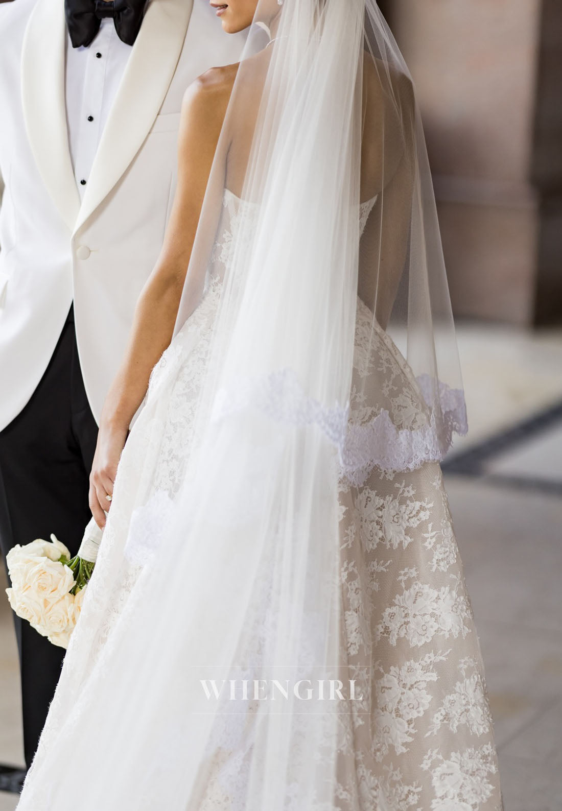 Ball Gown Sweetheart Sleeveless Lace Wedding Dress