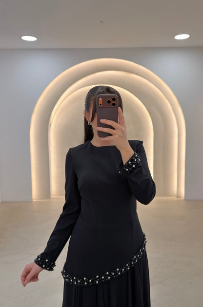 A-Line Long Sleeves Bateau Neck Beaded Formal Evening Dress