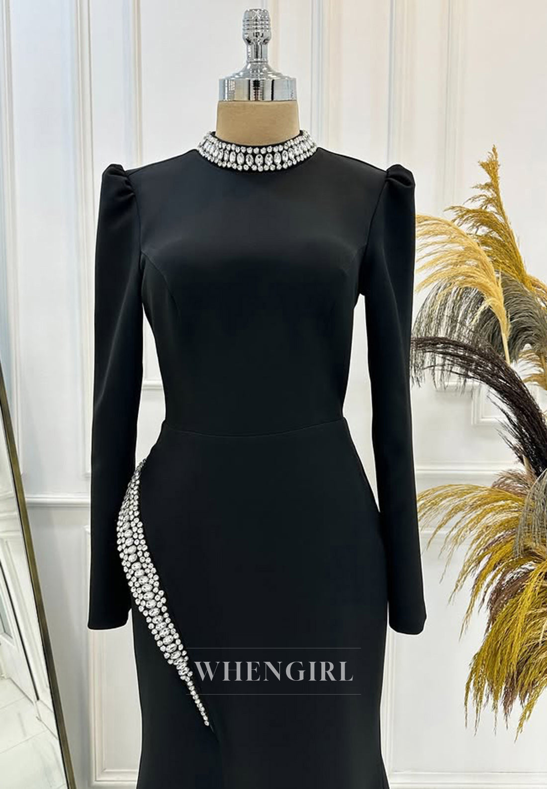 Elegant Long Sleeves Sheath Prom Dress High Neck Long Satin Formal Dress with Beaded