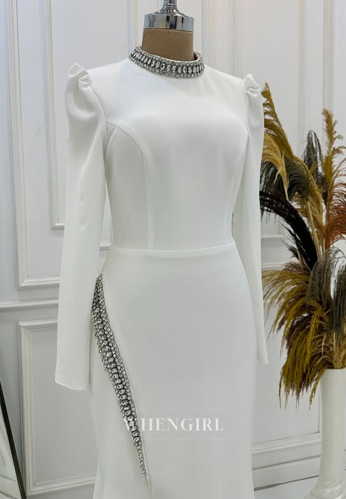 Elegant Long Sleeves Sheath Prom Dress High Neck Long Satin Formal Dress with Beaded