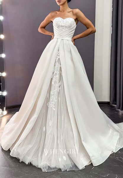 Sweetheart Sleeveless Pleated Appliqued A-Line Wedding Dress with Court Train