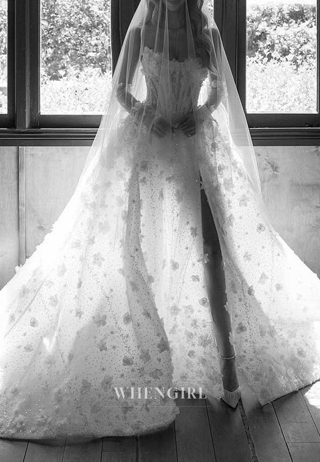 A-Line Scoop Neck Long Sleeves Appliqued Lace Floral Court Train Wedding Dress