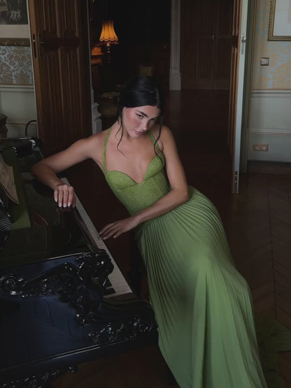 Green Halter Sleeveless Lace Up Column Evening Formal Dress