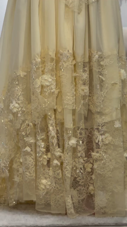 A-Line Yellow Sleeveless Sweetheart Appliqued Lace Up Formal Evening Dress