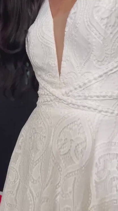 A-Line V Neck Short Sleeves Lace Boho Beach Wedding Dress with Court Train