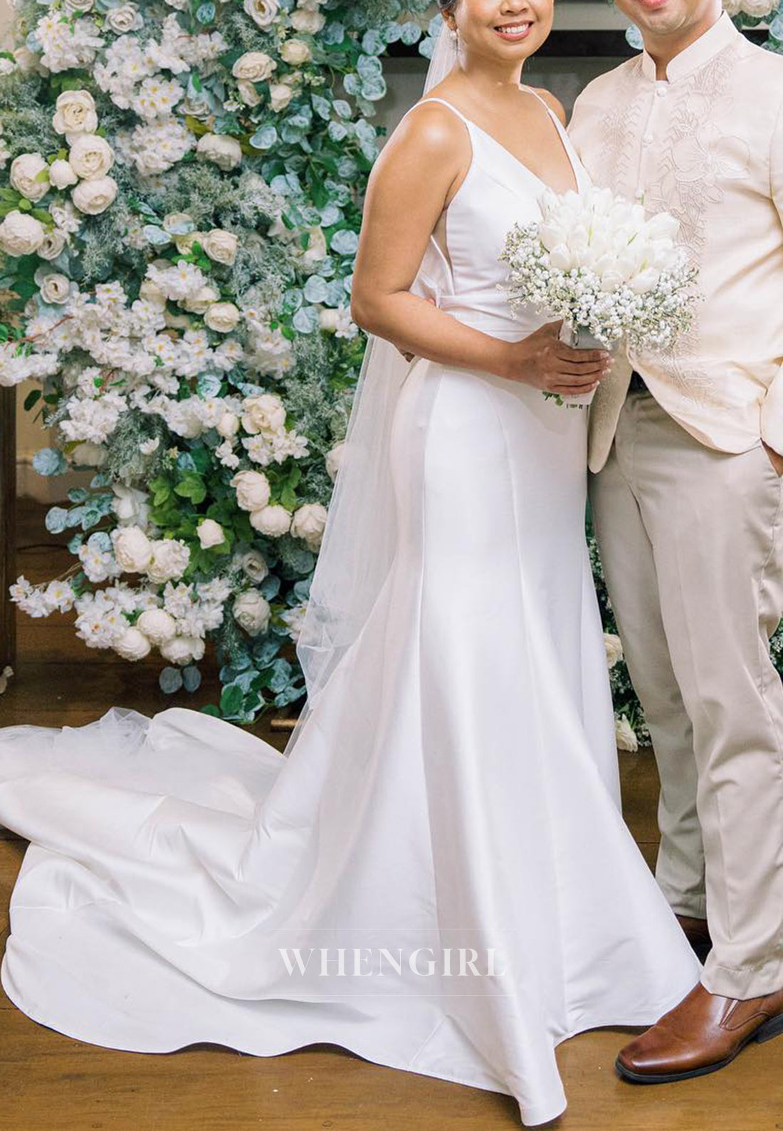V Neck Spaghetti Straps Sleeveless Mermaid Bowknot Court Train Wedding Dress
