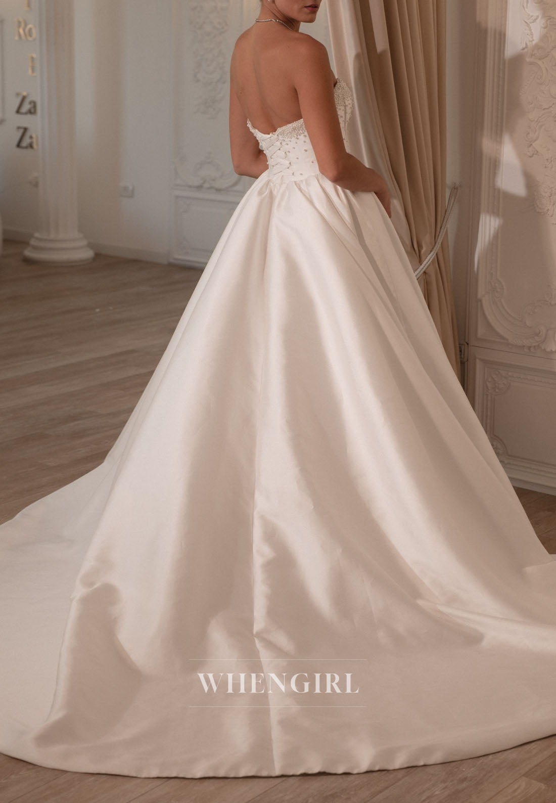 Ball Gown Sweetheart Pearls Beading Sleeveless Wedding Dress