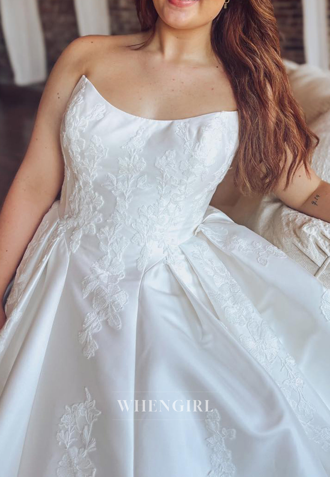 A-Line Strapless Sleeveless Appliqued Chapel Train Wedding Dress
