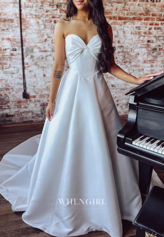 A-Line Satin Sweetheart Sleeveless Buttons Straps Wedding Dress with Court Train
