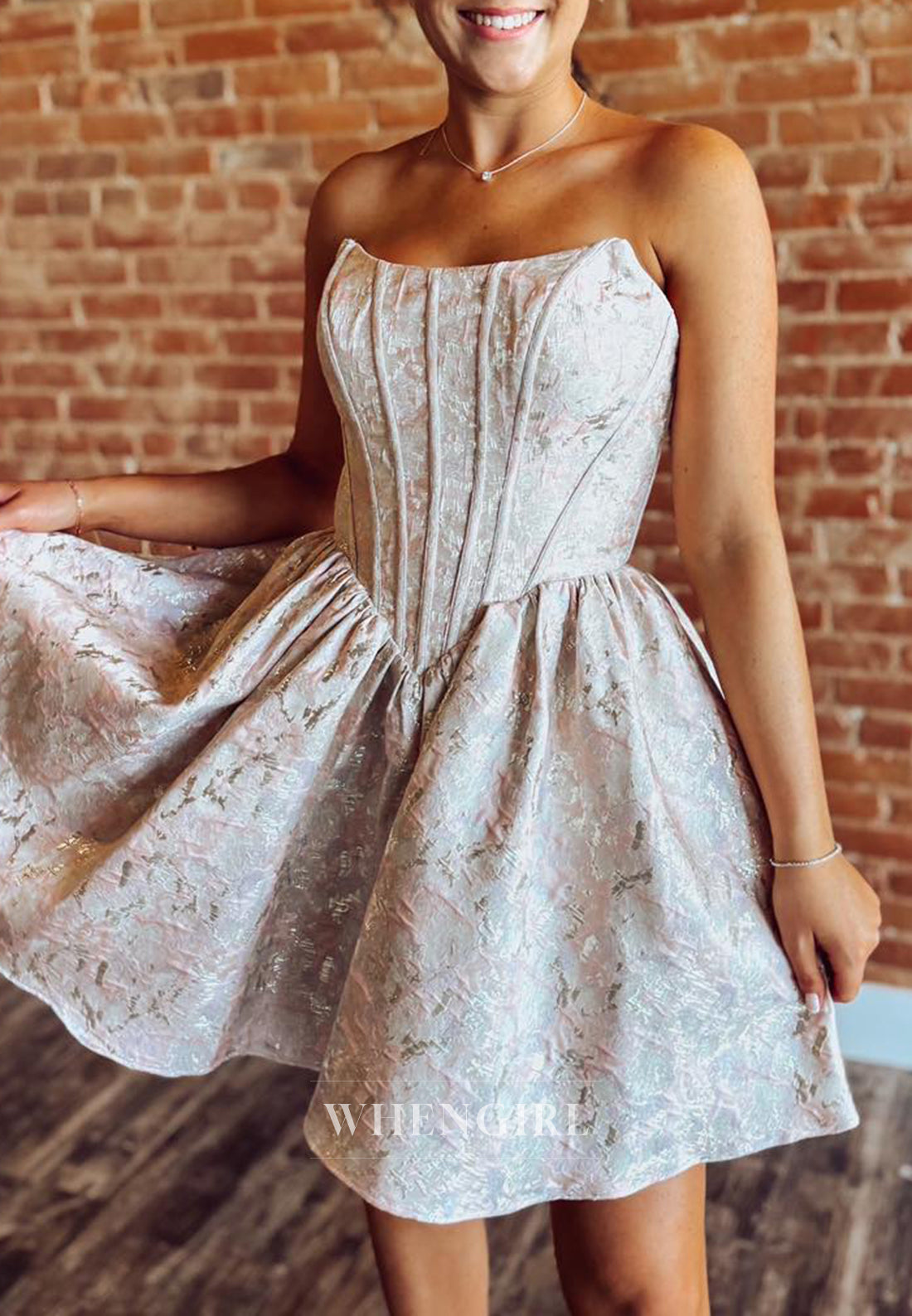 A-Line Bateau Neck Sleeveless Back Zipper Short Homecoming Dress